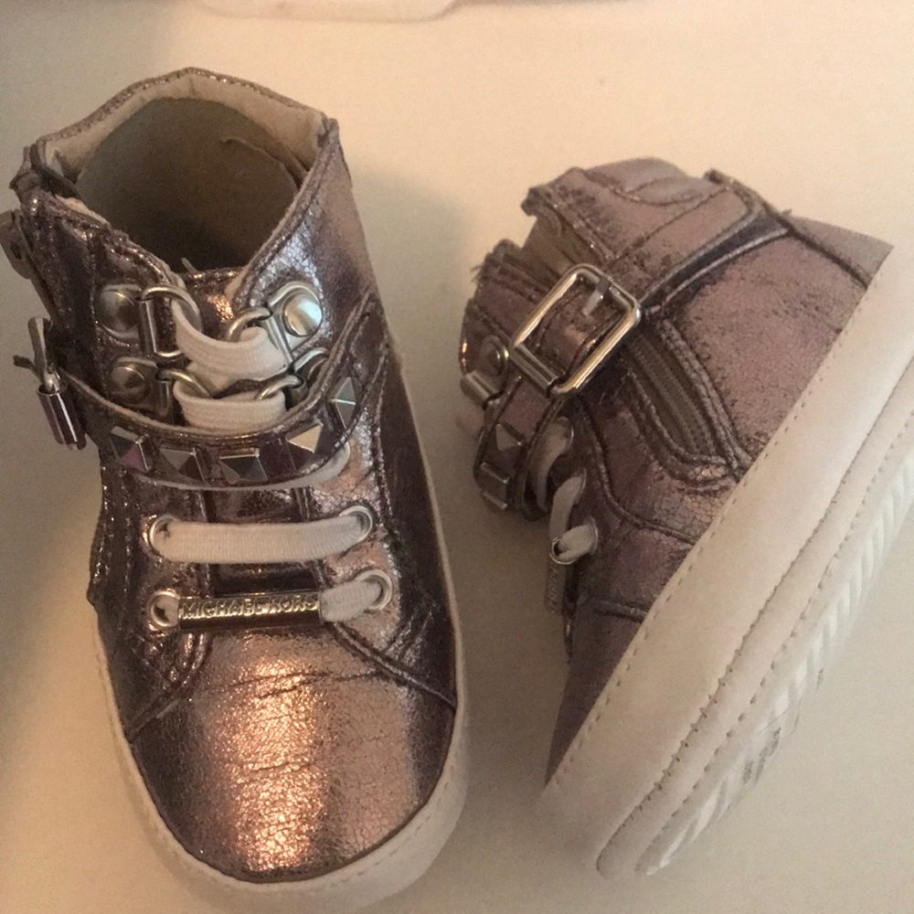 Brand new Micheal Kors baby shoes ✨